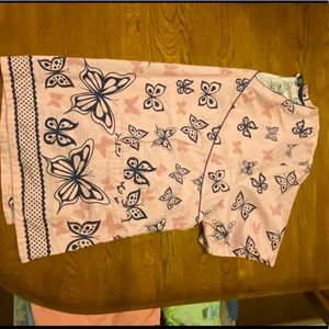 4X scrub top